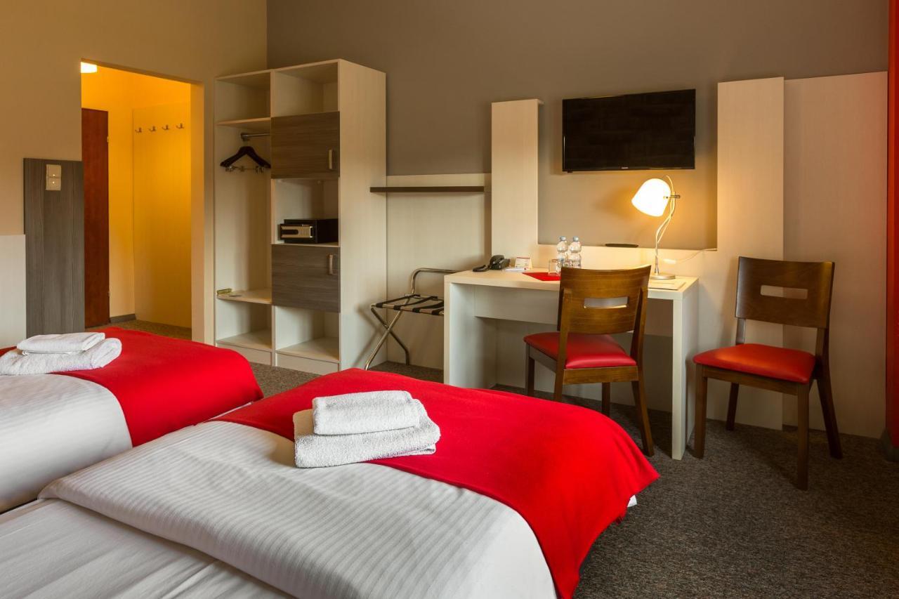 Hostel Przystanek Torun Luaran gambar